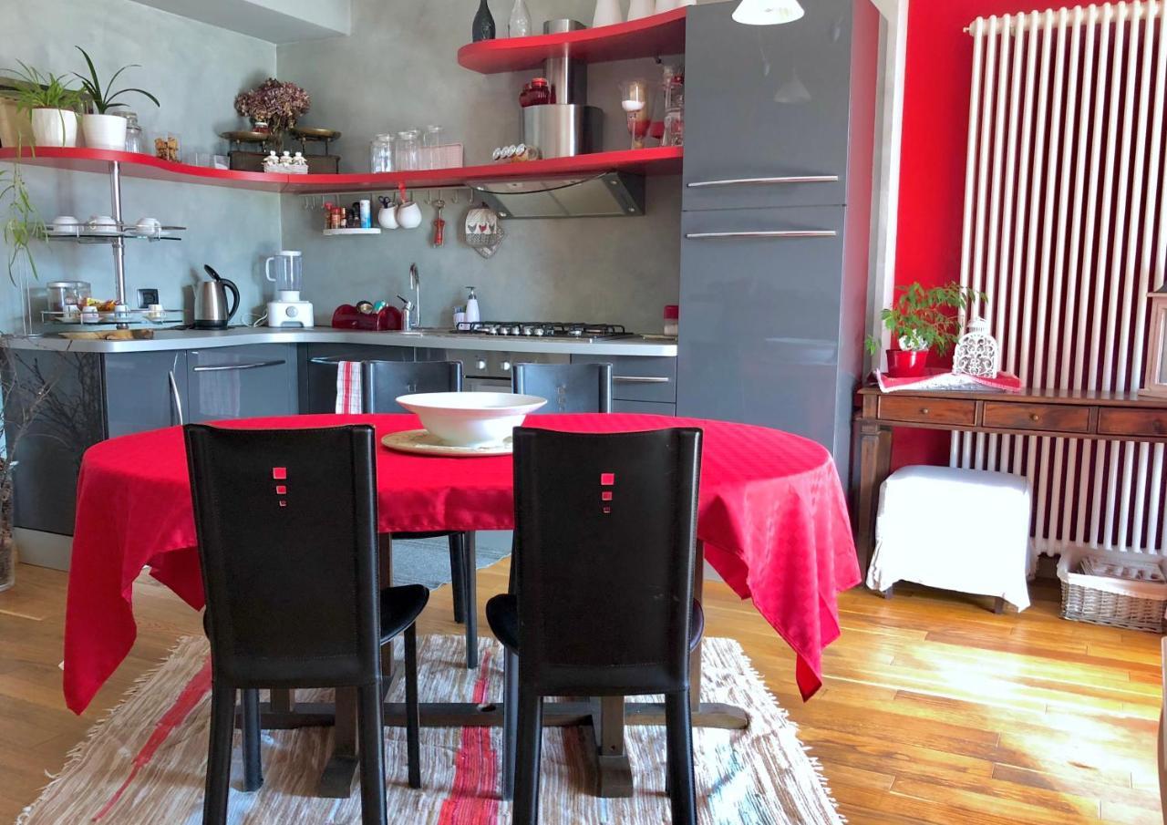 Tremezzina Appartamento Red & Grey Mezzegra Exterior foto